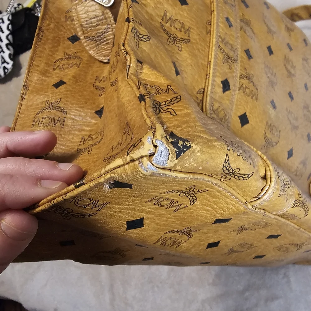 MCM Vintage Visetos Zip top tote